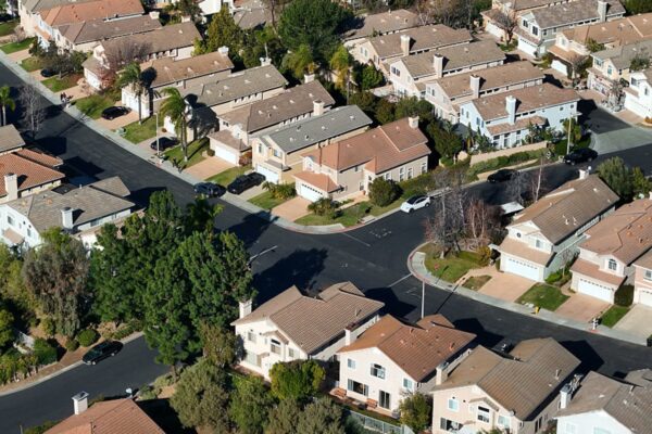 Mortgage rates are rising again, but homebuyers are trickling back
