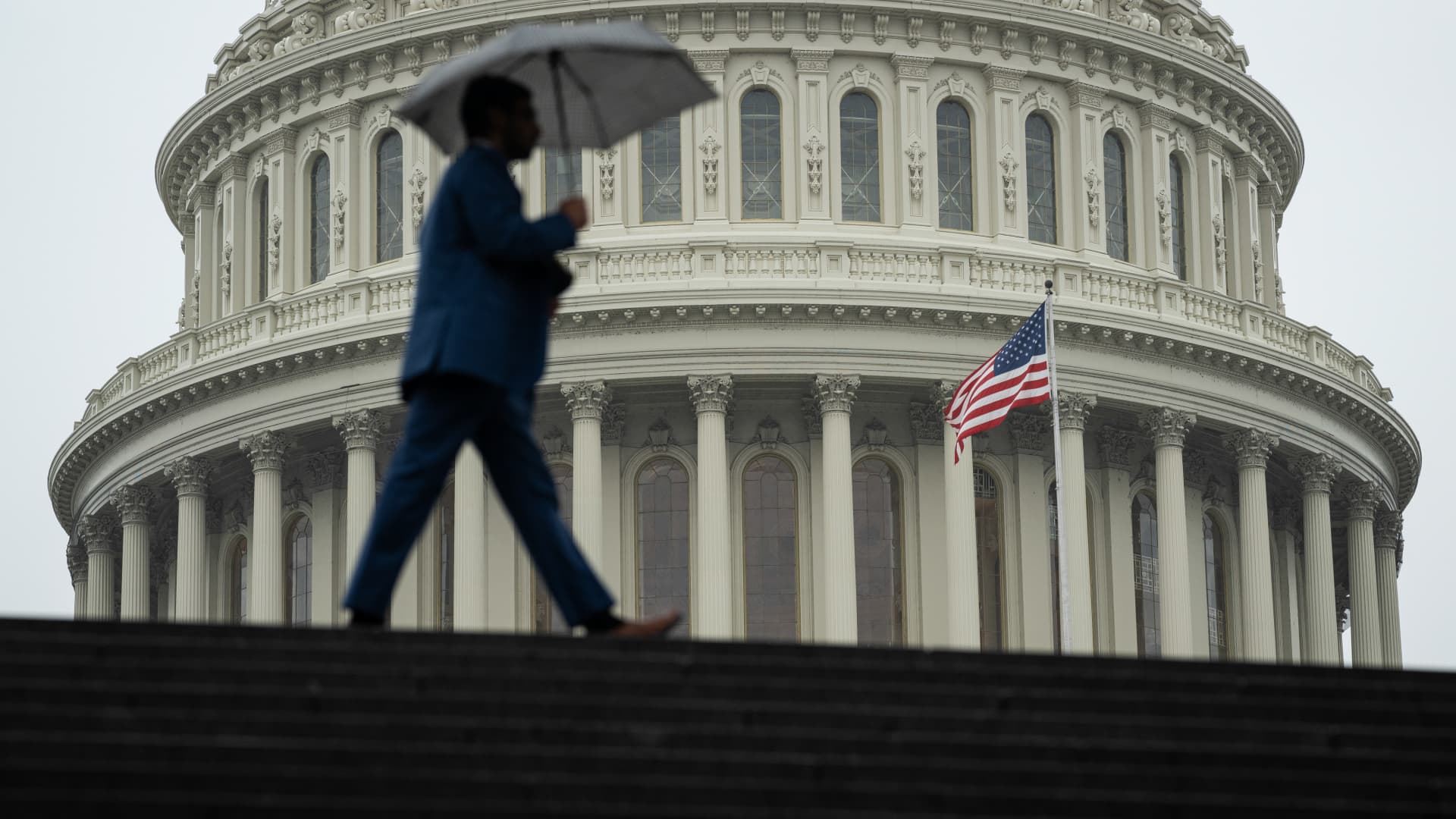 AI becomes contentious issue in 2026 midterm elections over donations