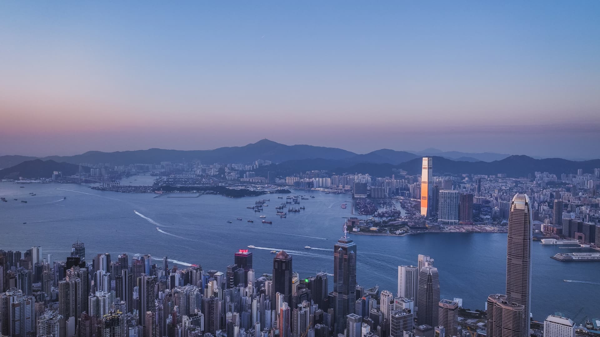 Hong Kong to announce tax break to lure global commodity traders