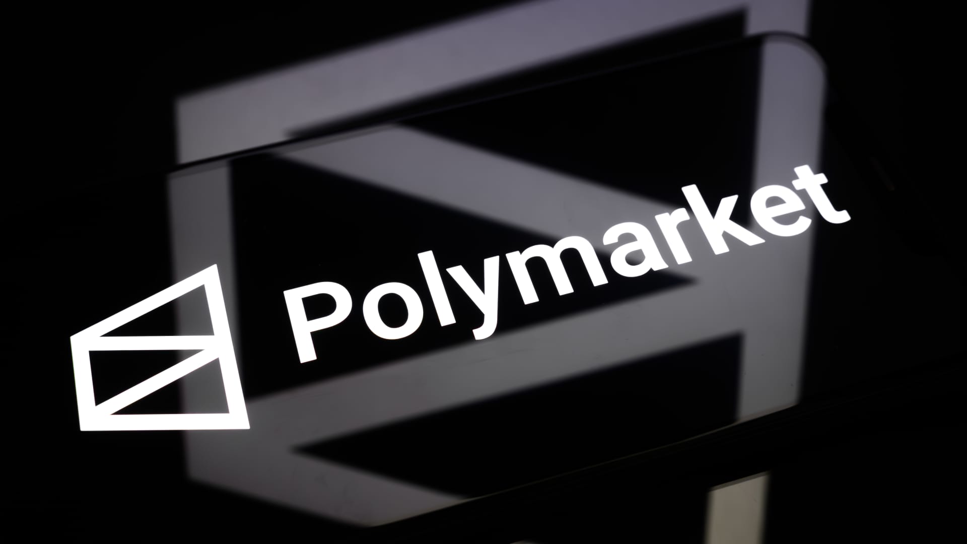 White House warned staff on Iran war prediction market bets