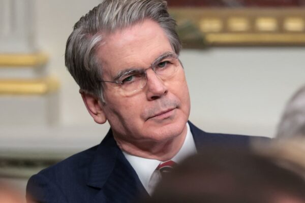 Treasury Secretary Bessent now says it’s OK for the Fed to wait to lower rates amid oil surge