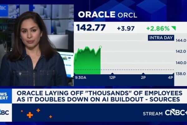 Oracle jumps, Bloom Energy soars 20% on AI datacenter power deal