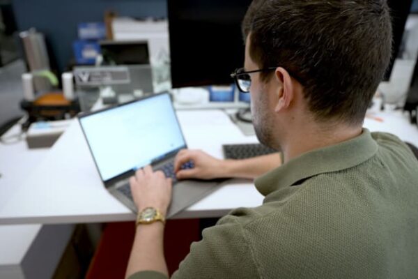 AI has a big problem when it comes to financial advice: MIT professor