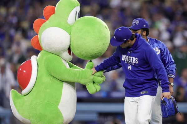 Regional sports networks are faltering even as ratings soar