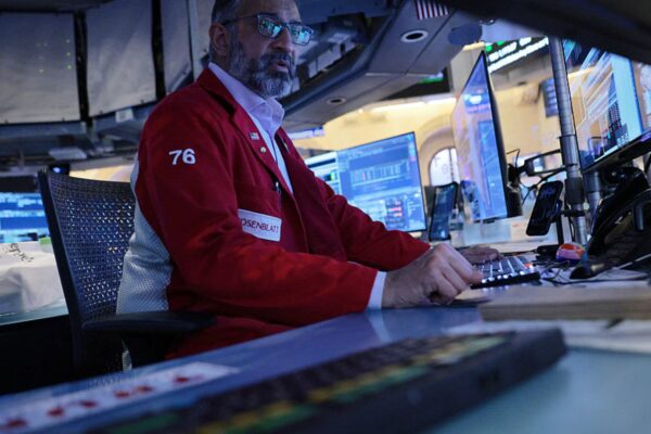 The S&P 500 is trying to end its terrible Thursday streak