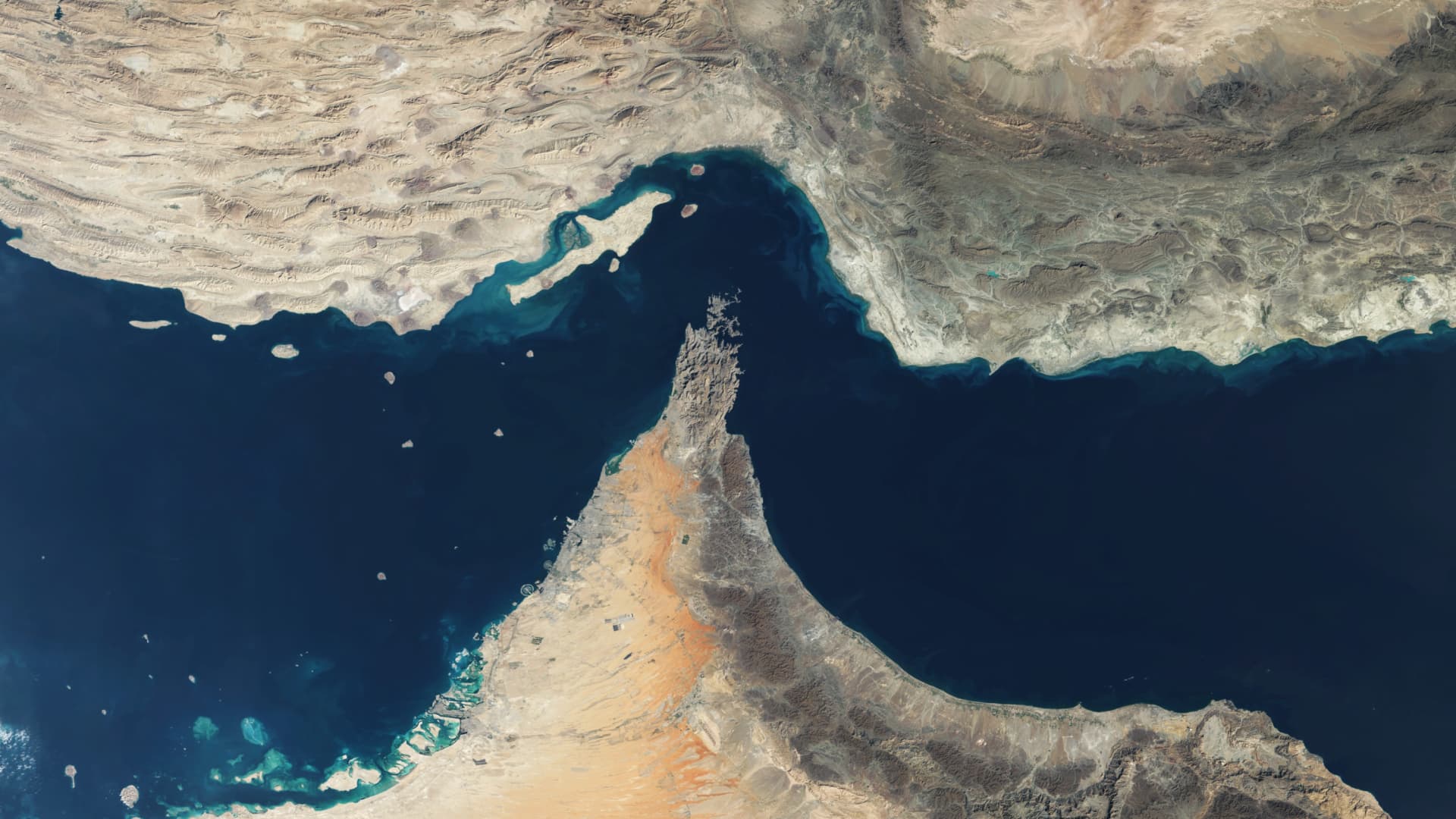Iran and Oman drafting protocol to ‘monitor’ Hormuz Strait traffic: IRNA