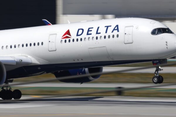 Delta raises checked bag fees  amid jet fuel price surge