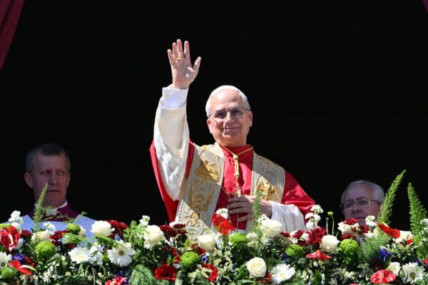 Pope Leo XIV urges peace in first Easter Mass, skips naming conflicts in Urbi et Orbi
