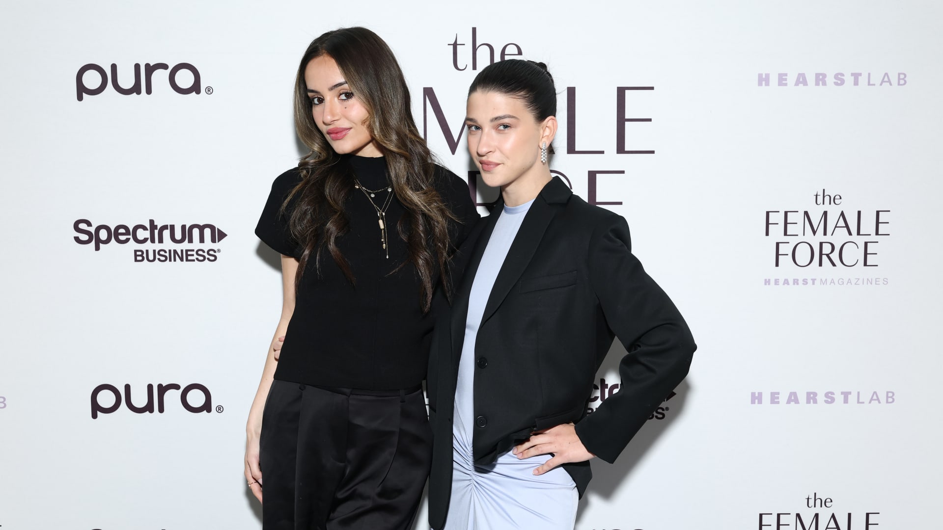 Phia founders made early hires from DMs—the 3-sentence pitch that works