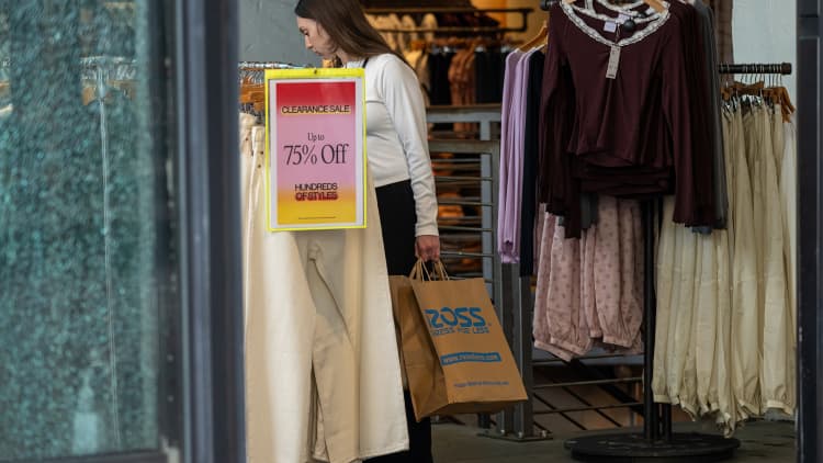 Stitch Fix, apparel retailers may benefit