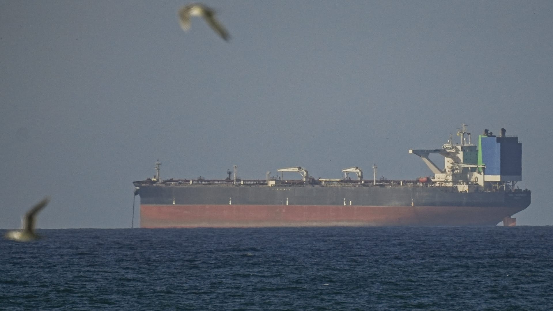 A few tankers and ships are going through the Strait of Hormuz. Here’s the latest traffic