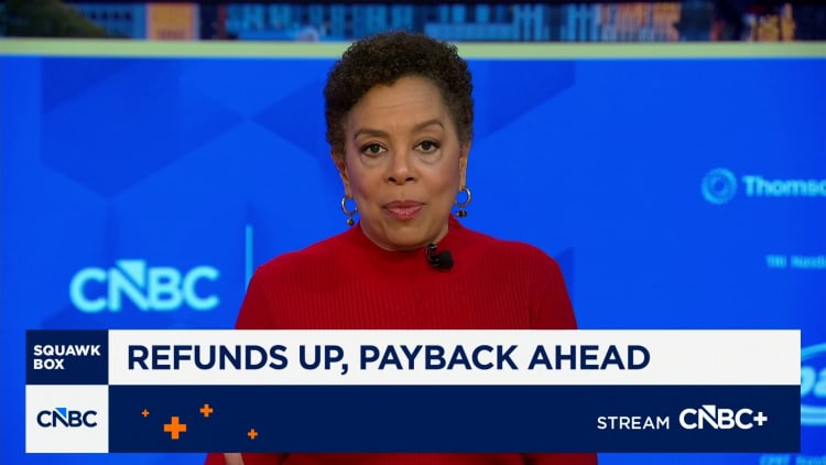 Average tax refund is 11% higher, latest IRS filing data shows