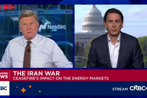 Strait of Hormuz not open, restricting access: UAE oil CEO