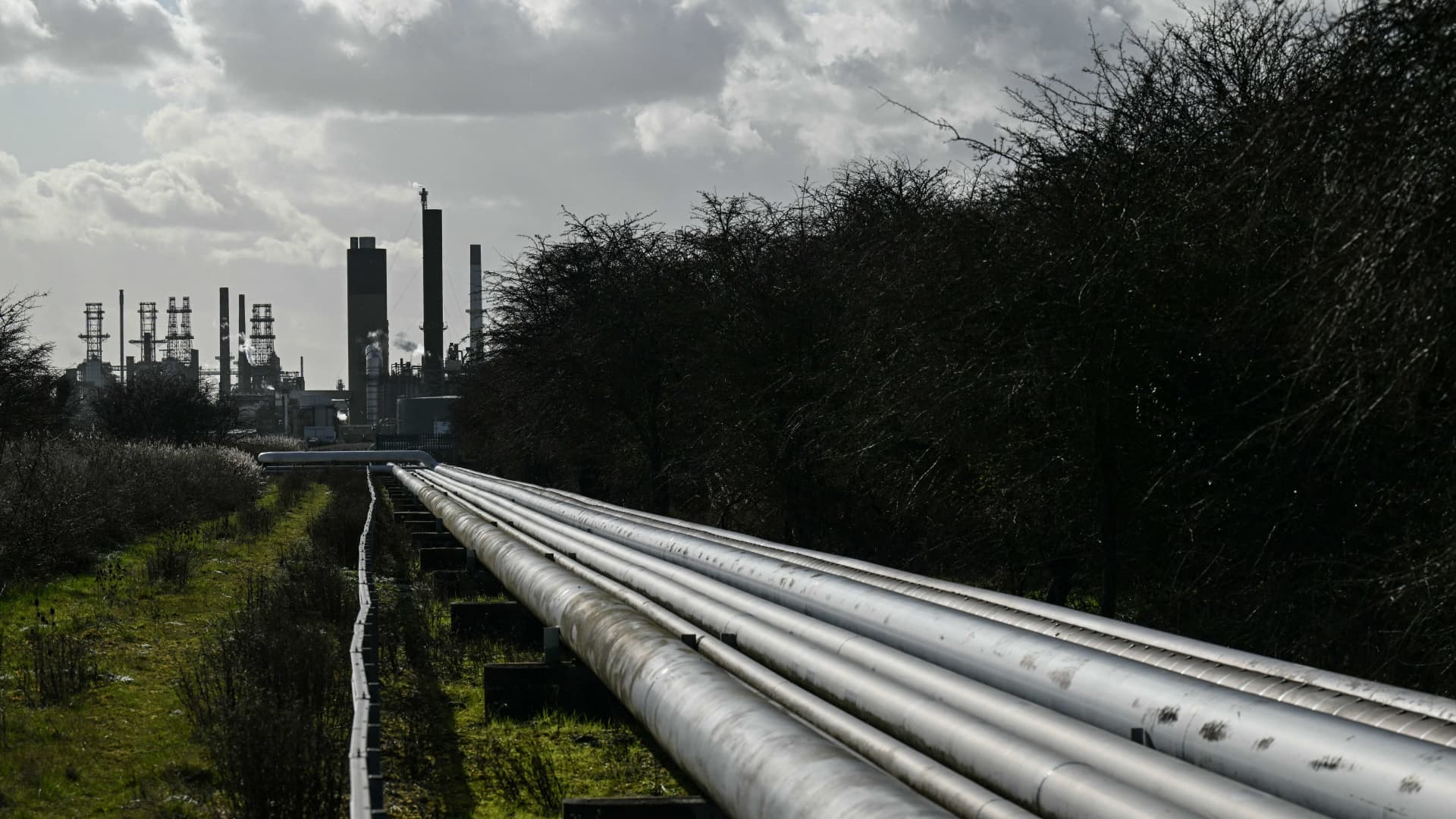 Diesel, kerosene imports and air travel