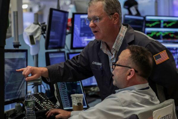 Bank of America’s Hartnett backs two trades to play lower rates, ‘AI war’