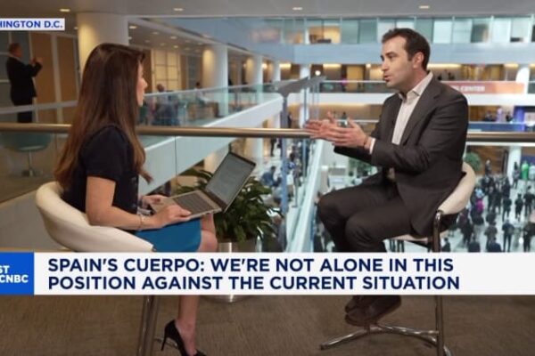 Central bankers, politicians warn of global risks as Iran war drags on