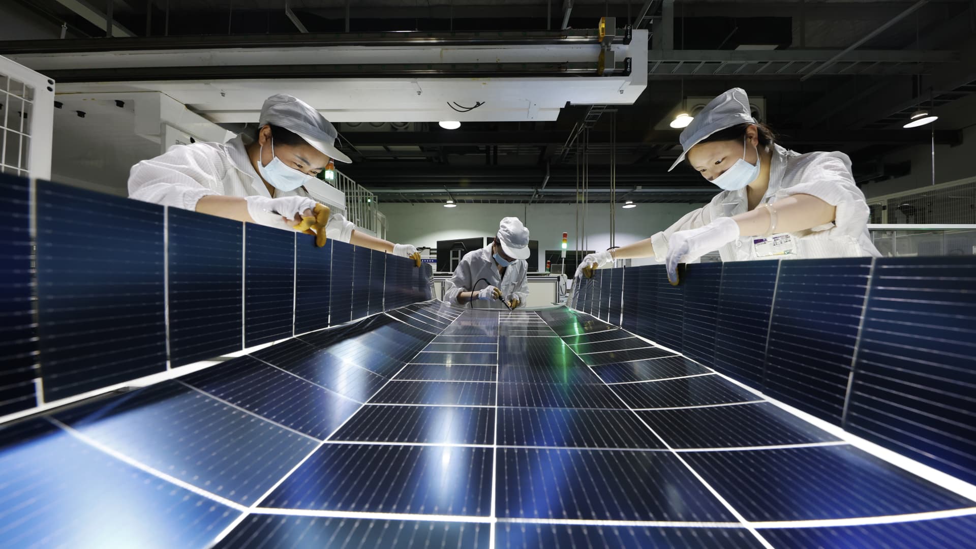 China calls for ‘concerted’ efforts to tackle excess solar production