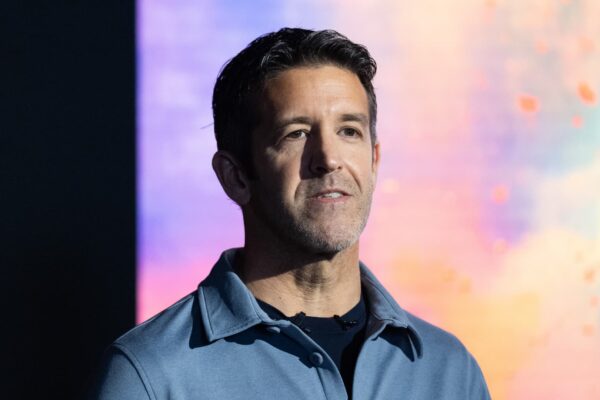 Apple goes for the ‘continuity candidate’ to replace Cook. What the CEO change means for investors