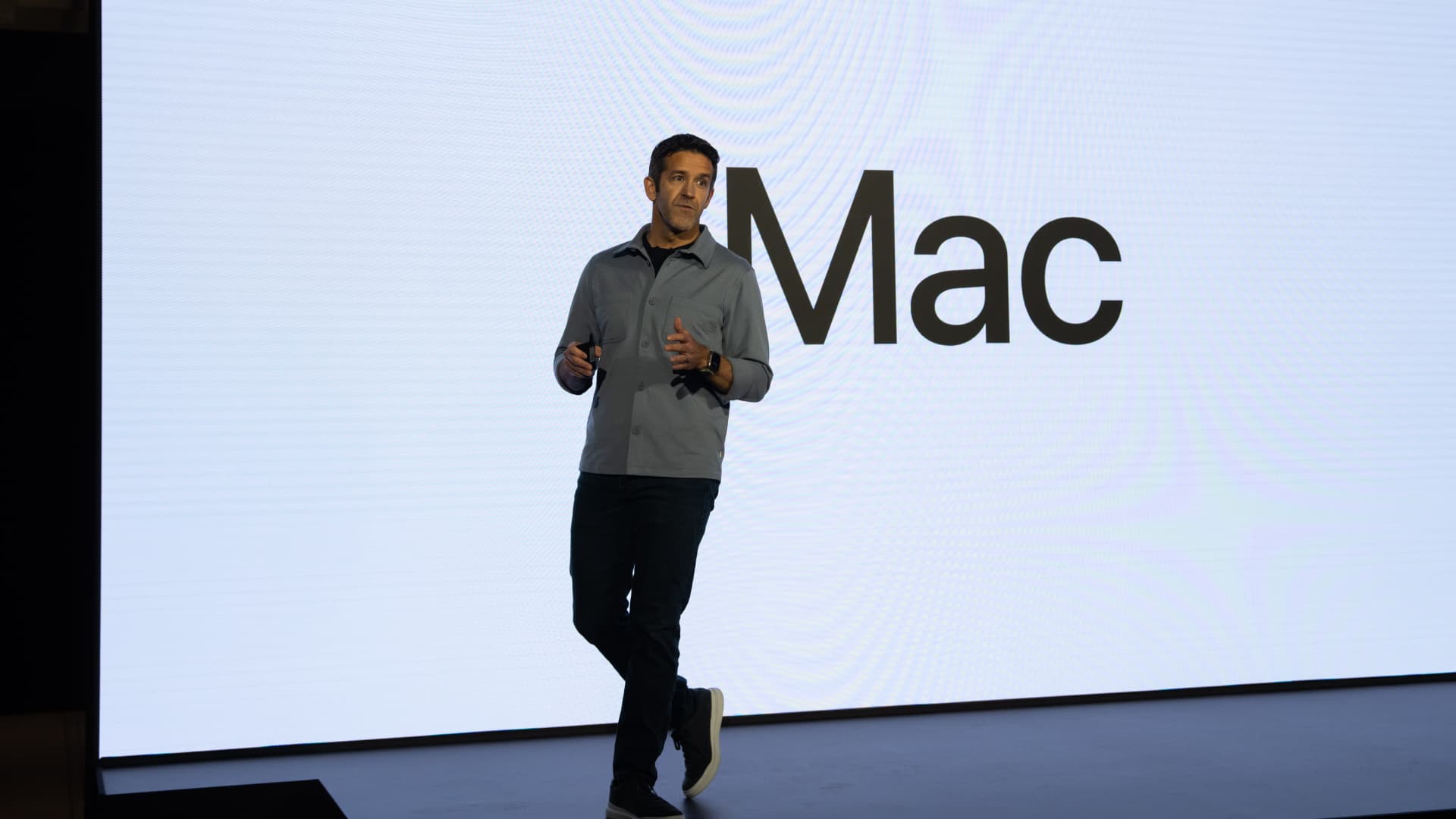 Stocks making the biggest moves after hours: AAPL, RBLX, RDDT, ROKU