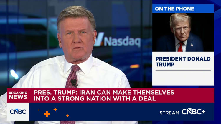 Trump details Cook call to ‘kiss my ass,’ and his dealmaking prowess