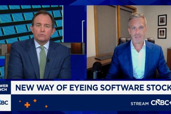 Microsoft plans first voluntary retirement program for US employees