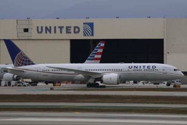 U.S. airlines are hiking fares — and travelers keep booking