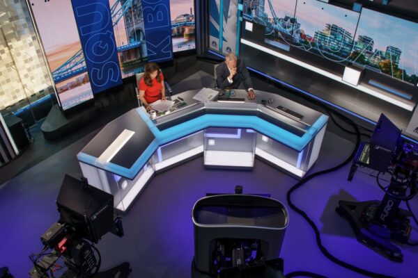 Picks & shovels, commodity diversifiers