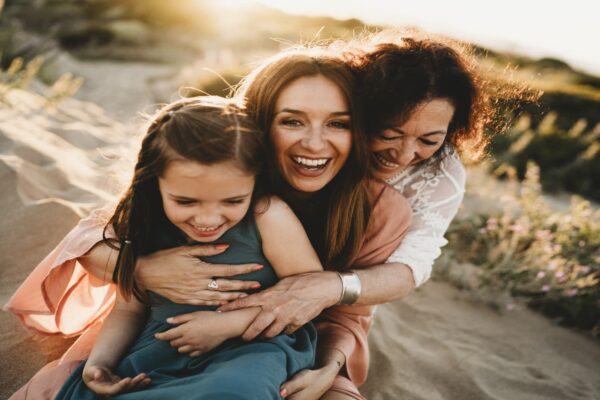Parents who have ‘close bonds’ with their adult kids never do 6 things
