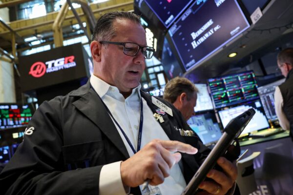 Oil prices above 0 are starting to matter to the stock market again