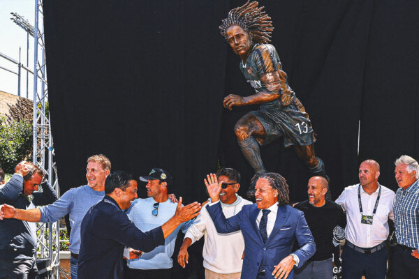 USA Icon Cobi Jones Immortalized With Statue, Reus Leads Galaxy To Victory