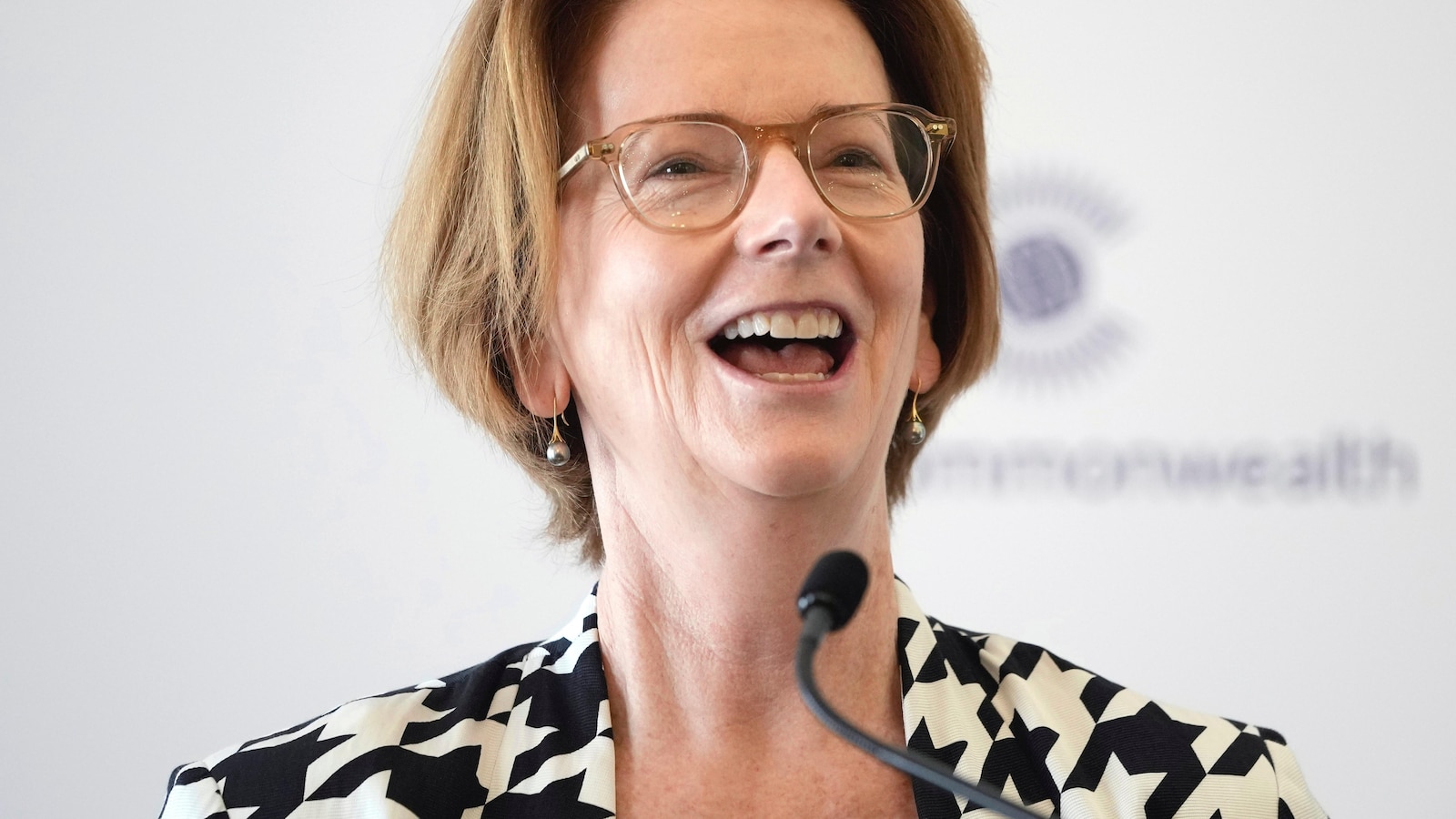 Virginia Evans and Susan Choi are among 6 finalists for the Women’s Prize for Fiction