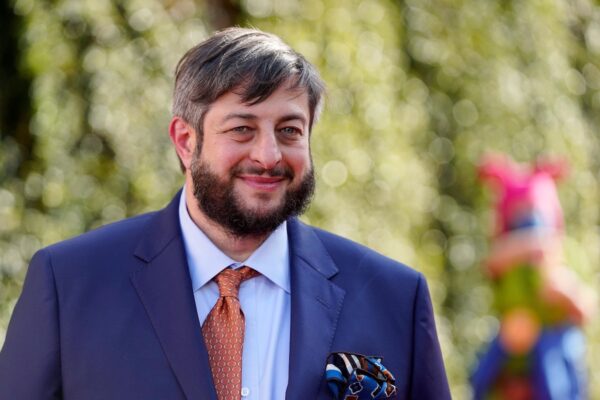 ‘Bob’s Burgers’ actor Eugene Mirman rescued from fiery crash by NH gov.’s detail