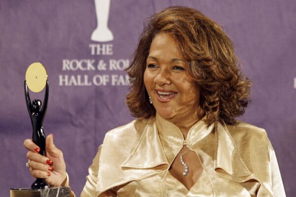 Nedra Talley Ross, last surviving member of 1960s pop band the Ronettes, dies