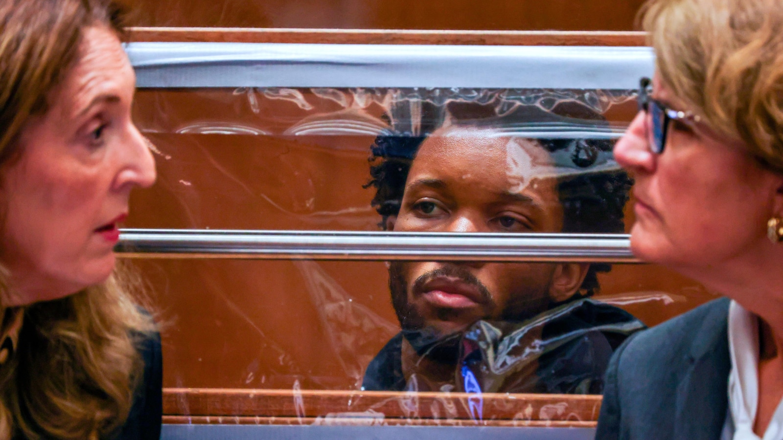 Singer D4vd’s lawyers look to make evidence against him public in killing of 14-year-old girl