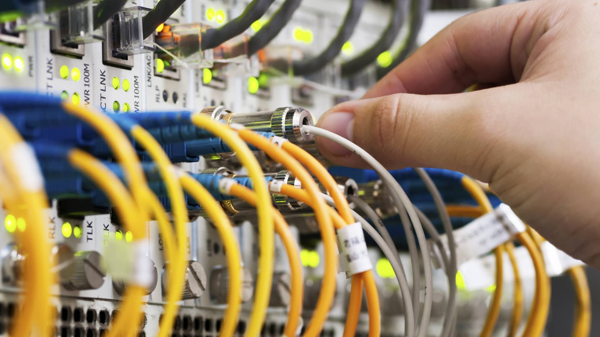 What’s good for Cisco is good for Broadcom. 3 reasons both stocks are up