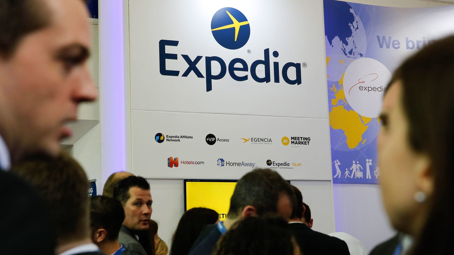 Stocks making the biggest moves after hours: EXPE, LYFT, TXRH, AKAM