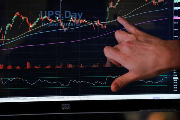 These tech stocks have seen bullish ‘flag patterns’ recently, says Katie Stockton