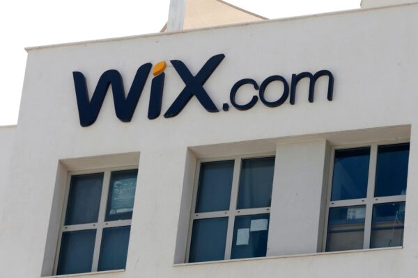 Wix laying off about 20% of its workforce. CEO cites AI in post