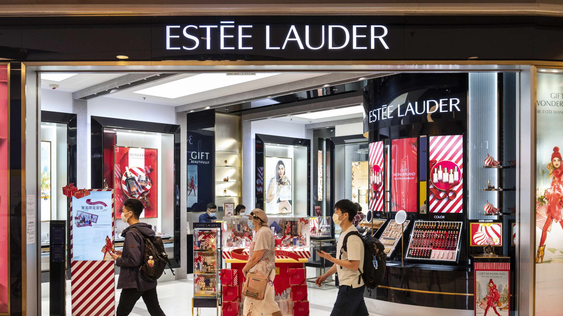 Estee Lauder plans to cut up to 3,000 more jobs, lifts annual profit forecast