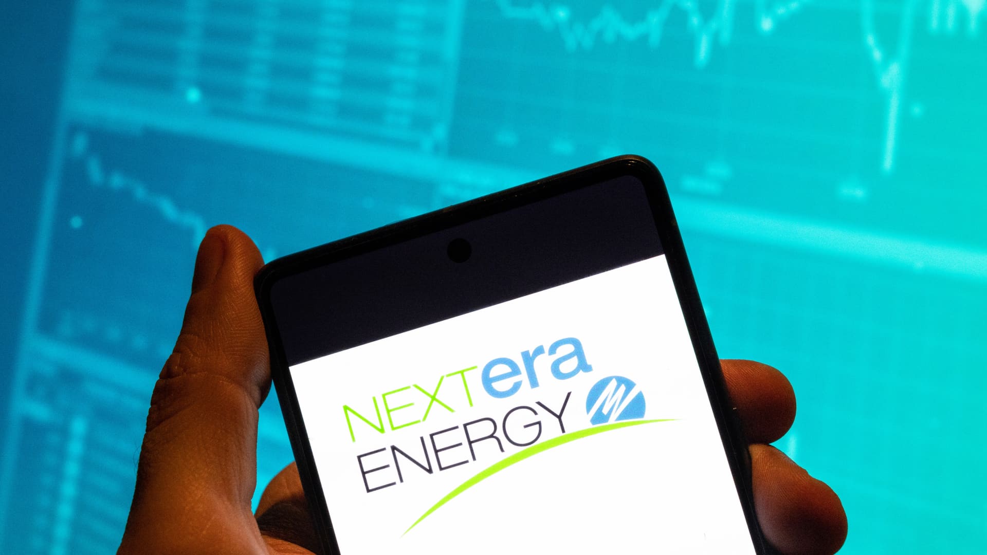 NextEra Energy (NEE) combines with Dominion Energy (D)