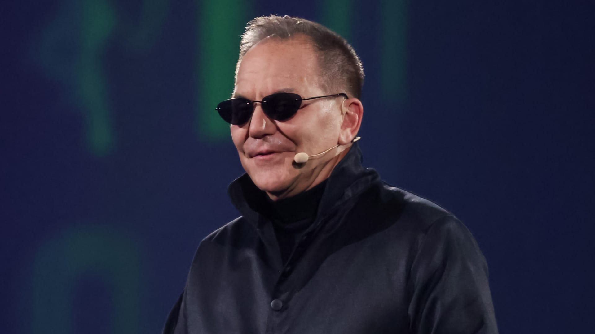 Paul Tudor Jones says U.S. is late to regulating AI