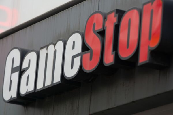 GameStop unlikely to pull off eBay deal, analysts say