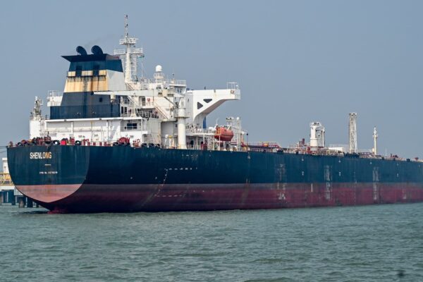 Brent, WTI rise on Iran war worries