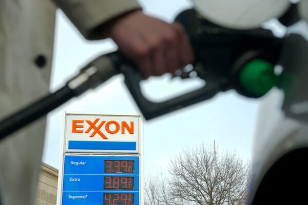 Exxon (XOM), Chevron (CVX) Q1 2026 earnings