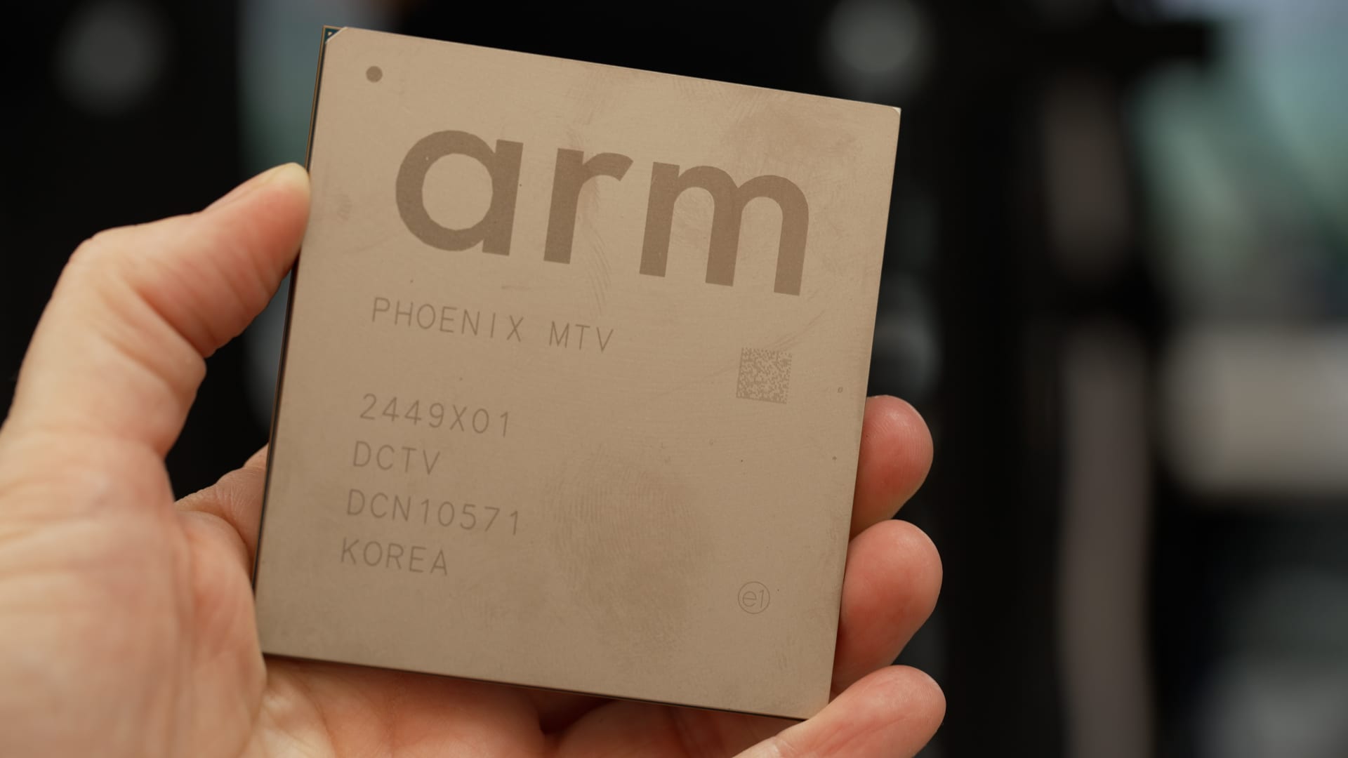 AMD, GLW, ARM, COR, UBER