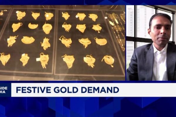 India hikes bullion import duties to arrest rupee slide