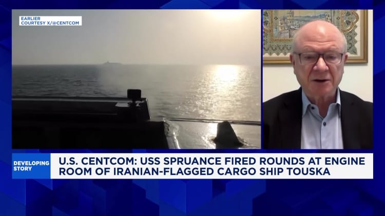 U.S. threatens sanctions and military action against Oman