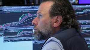 Treasury yields move higher as Middle East peace talks falter