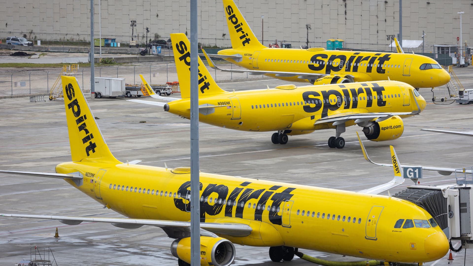 Trump says government gave ‘final’ bailout proposal for Spirit Airlines as liquidation looms