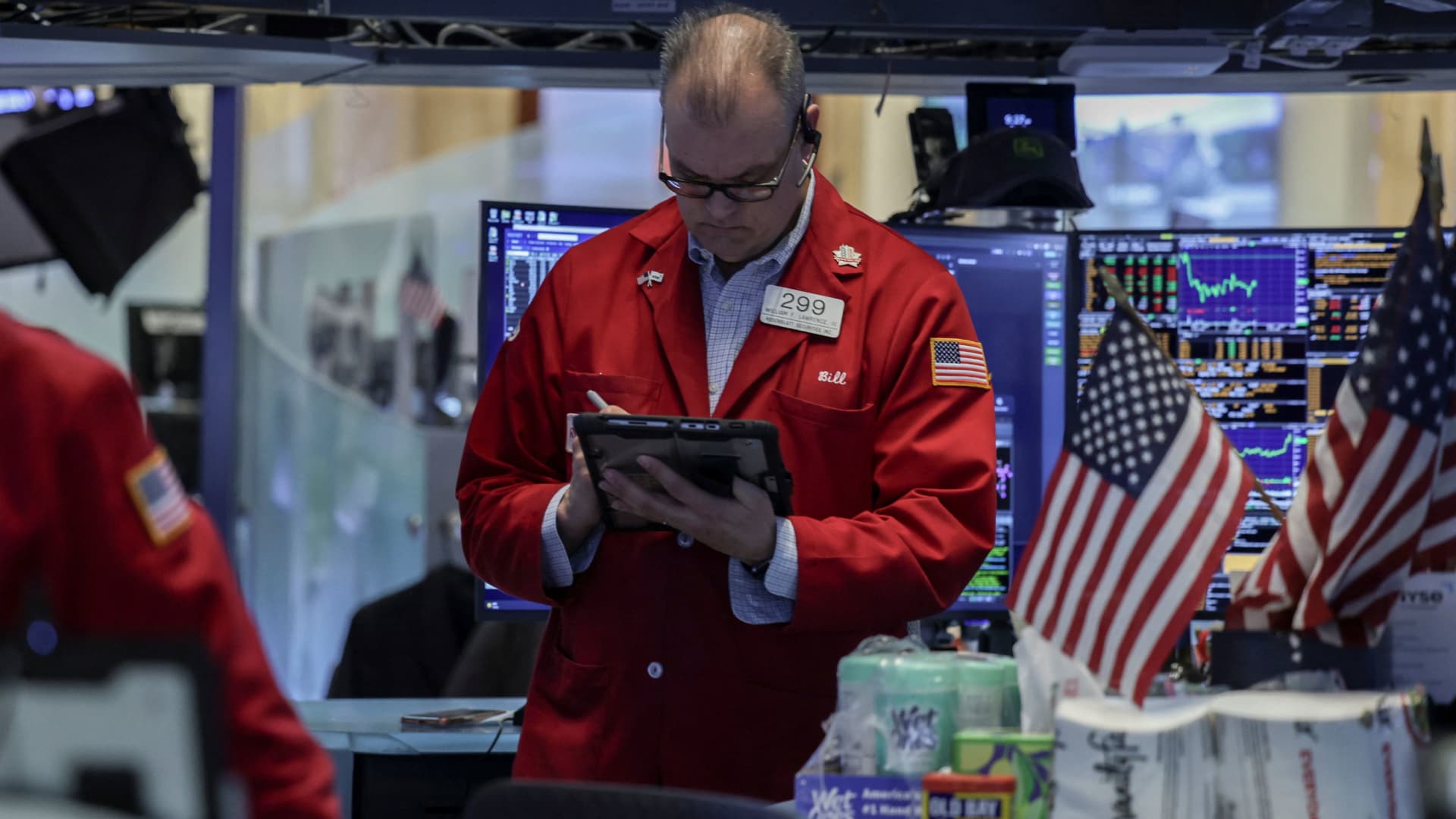 Treasury yields surge as inflation data points to tricky rates path
